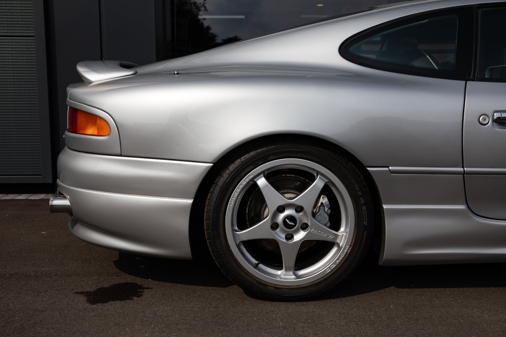 ASTON MARTIN | DB7 ALFRED DUNHILL