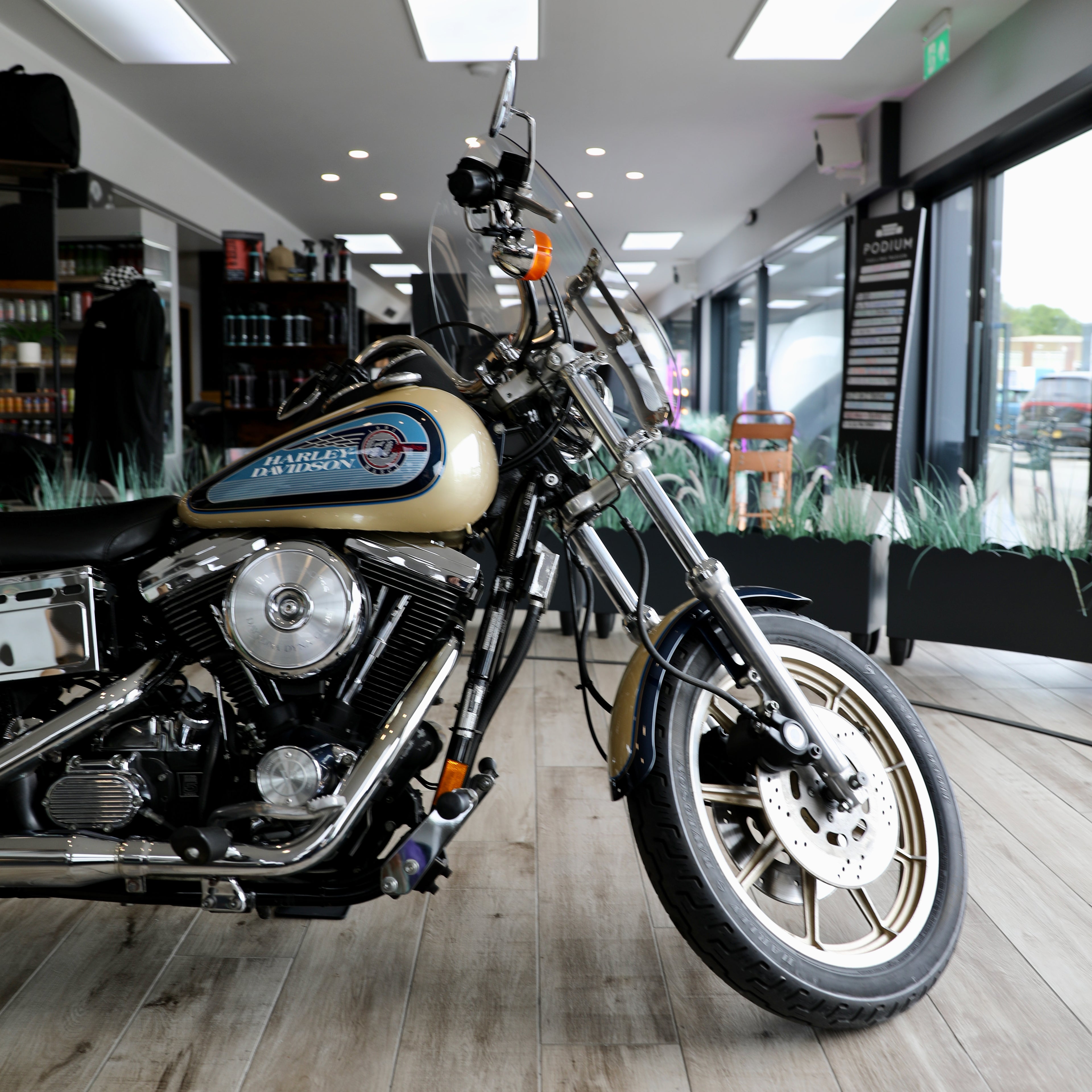 HARLEY DAVIDSON DAYTONA DYNA GLIDE 50TH ANNIVERSARY EDITION