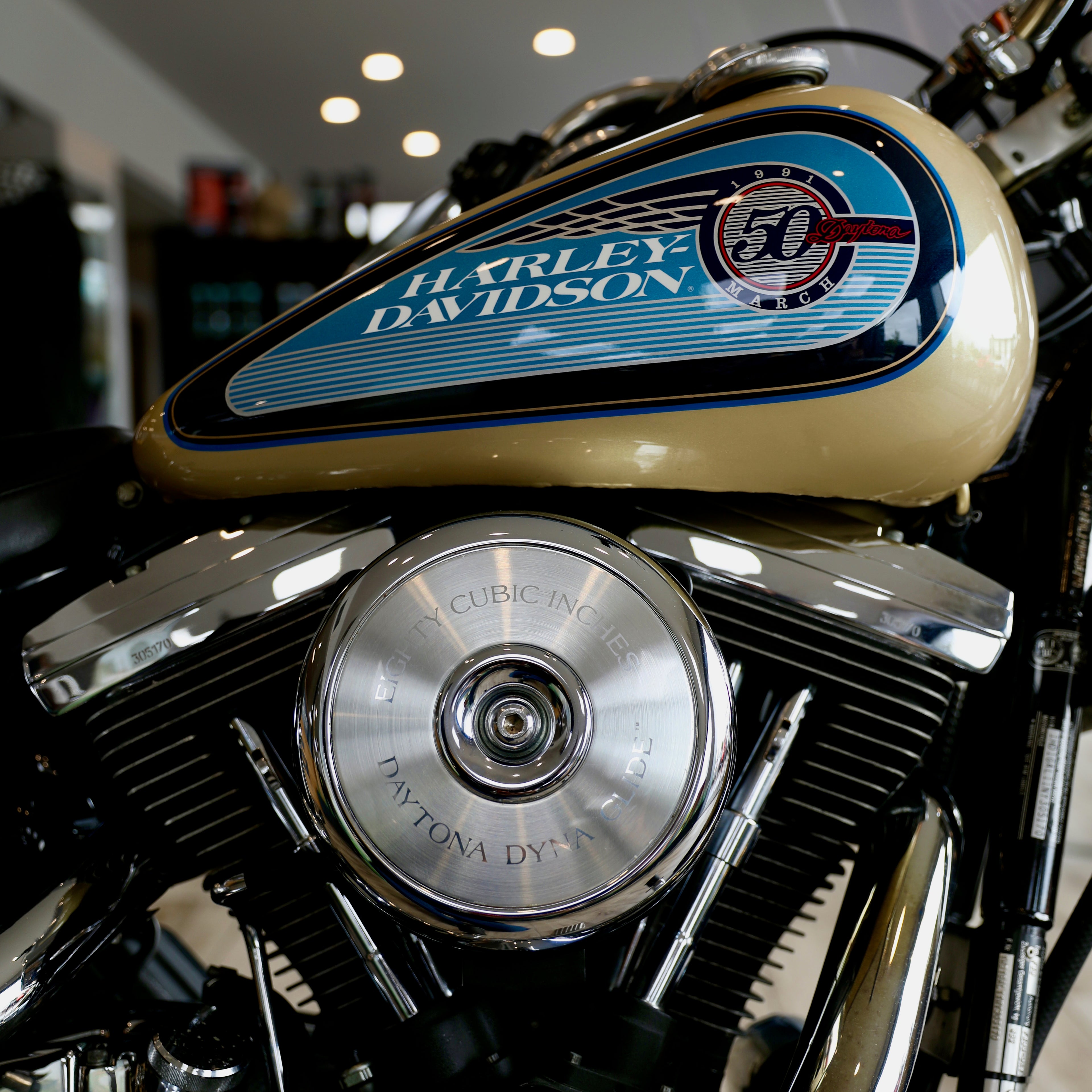 HARLEY DAVIDSON DAYTONA DYNA GLIDE 50TH ANNIVERSARY EDITION
